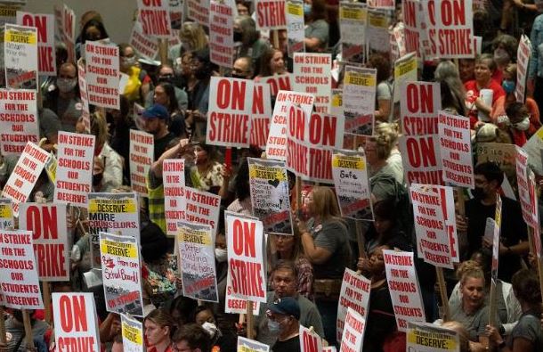 CNN: Teachers at Ohio’s largest school district vote to strike just before start of school year