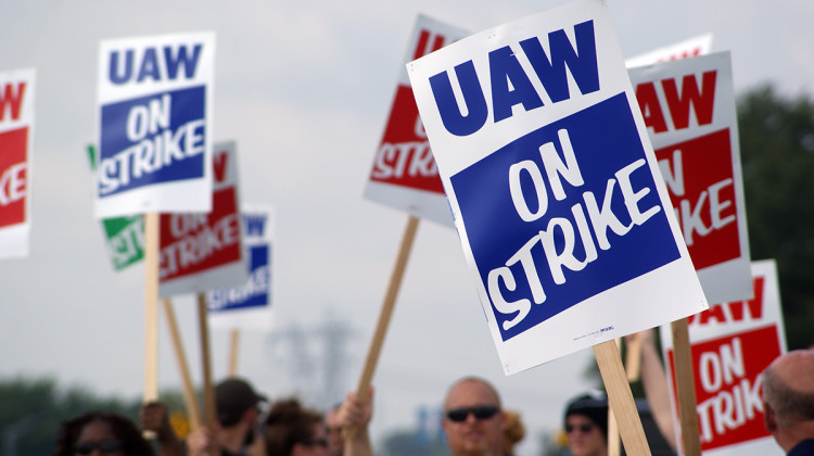 BREAKING: UAW Calls On Specific Local Unions To Strike Ford, GM and Stellantis